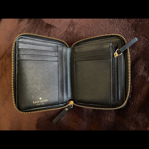 Kate Spade Women’s Wallet - Picture 2 of 7